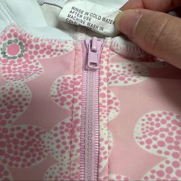 Snapper Rock Patterned Short Sleeve One Piece Zip Girl’s Rashguard - 0-6 months - Picture 4 of 6